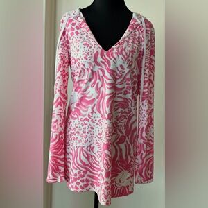Lilly Pulitzer Megan Get Spotted Tunic Hoodie Coverup in Pink/White. Size S